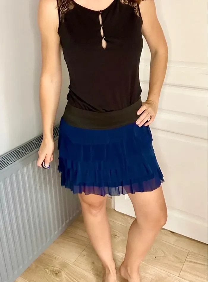 Jupe à volants Vero Moda – T34 / XS