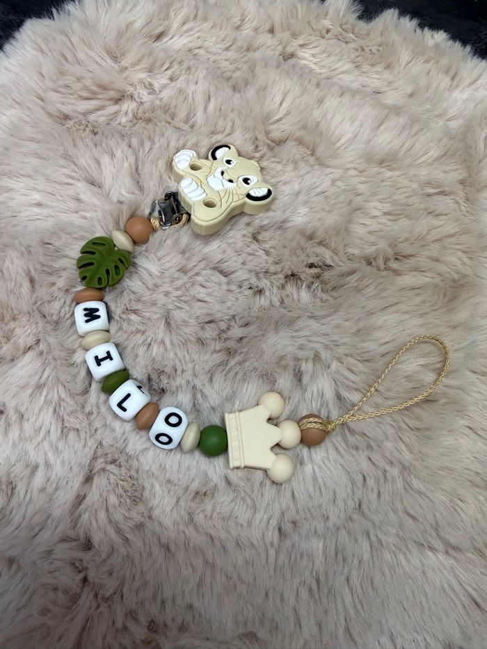 Attache tétine Simba