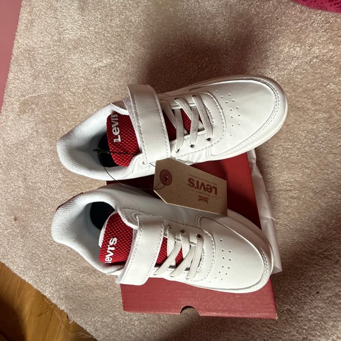 Baskets Levi ‘s neuves avec étiquette pointure 29 - photo numéro 5