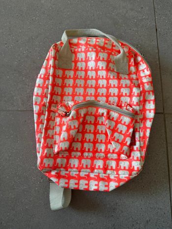 Sac à dos Engel abimé sur un coté, 21x27cm