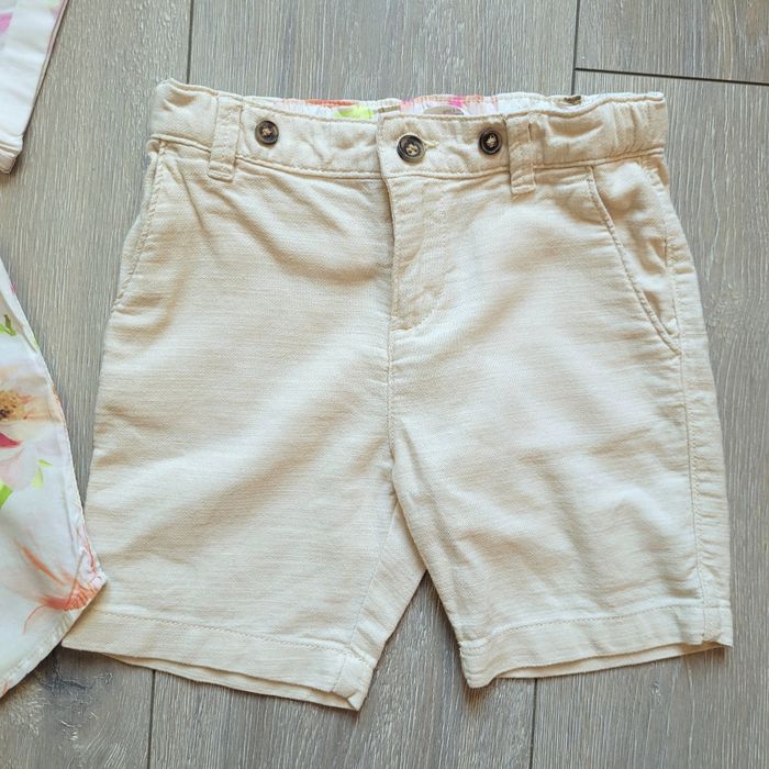 Ensemble 2 pièces  short et chemisette. Fille 3 ans. Marque H&M - photo numéro 4