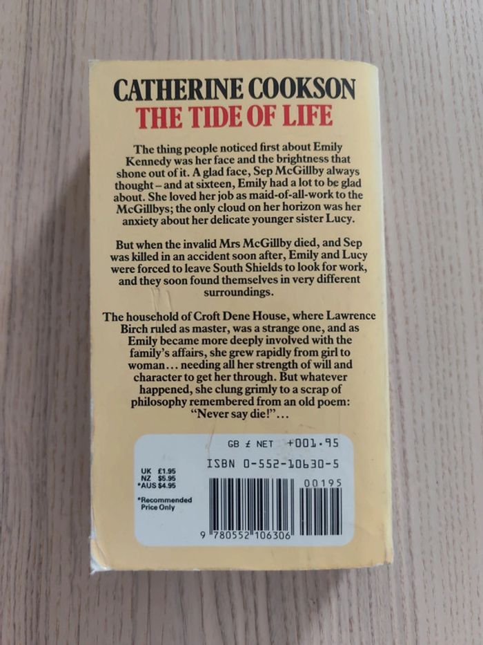 Catherine Cookson the tide of life littérature anglaise 9780552106306 - photo numéro 2