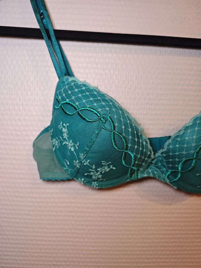 Soutien gorge Passionata vert en dentelle - photo numéro 2