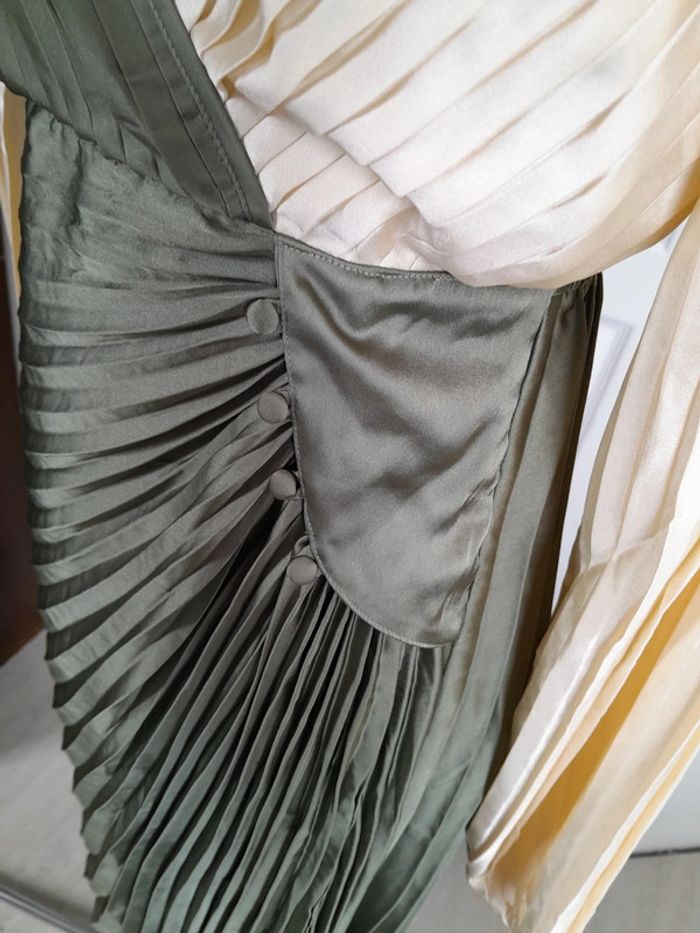 Jolie robe longue plissée de cérémonie, soirée Asos Design - photo numéro 3