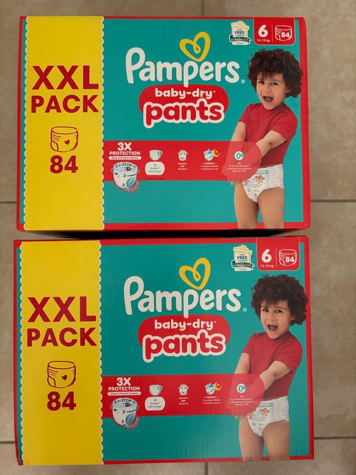 Couches Pampers Taille 6 Neuf