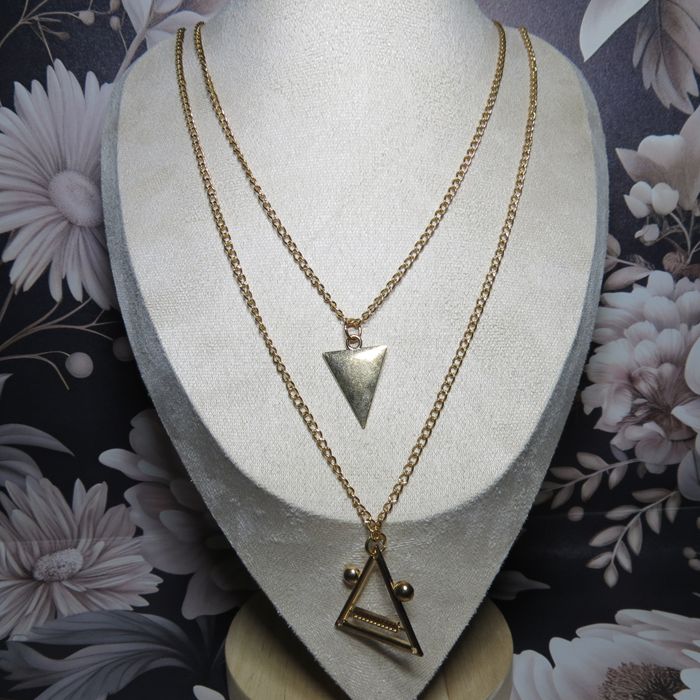 🌟 Superbe Collier Double Rang – Motifs Triangulaires Dorés 🌟 - photo numéro 6
