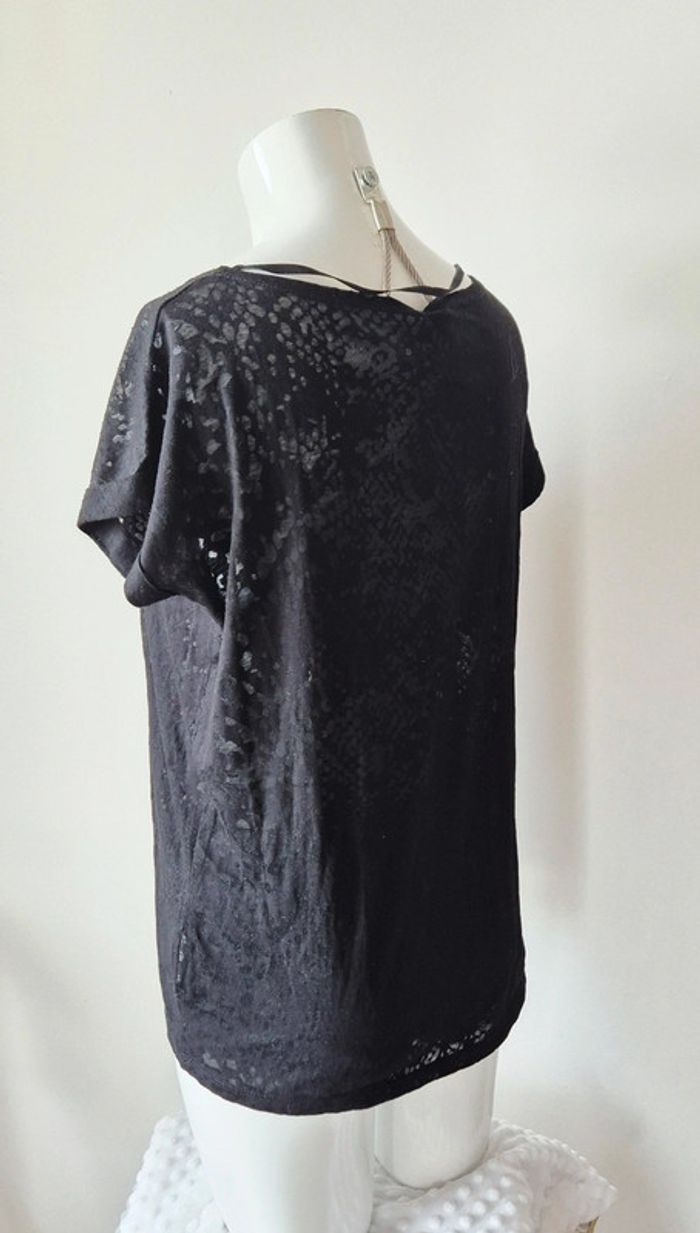Jolie Tee-shirt Taille M - photo numéro 3