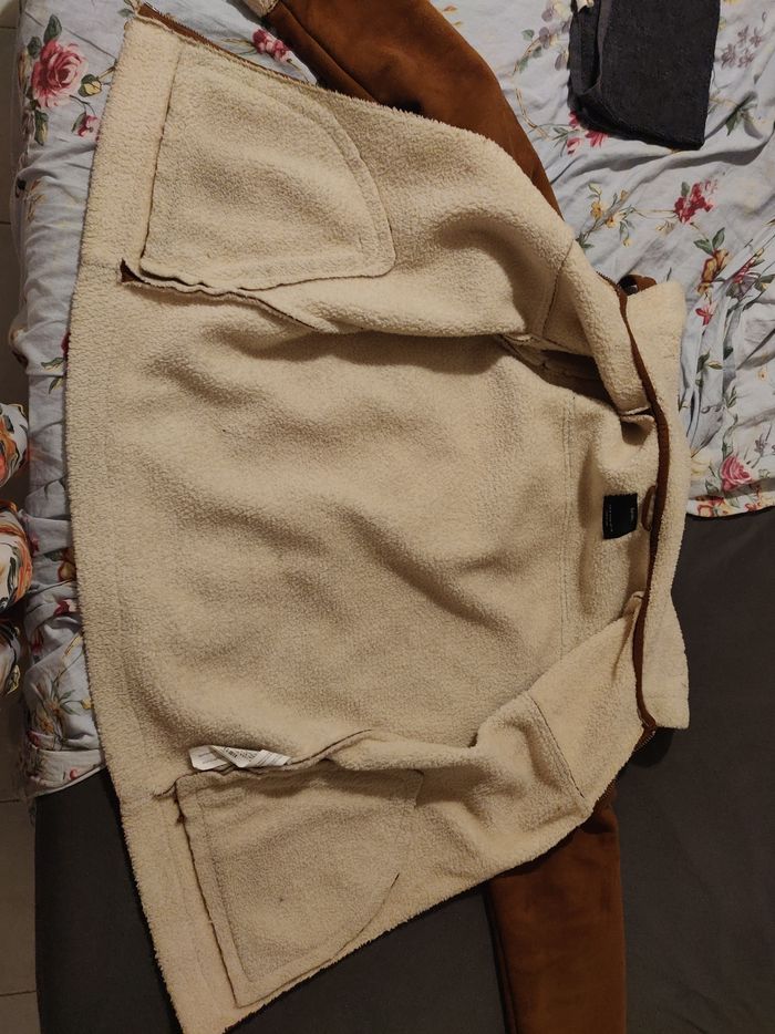 Veste Bershka excellent état - photo numéro 3