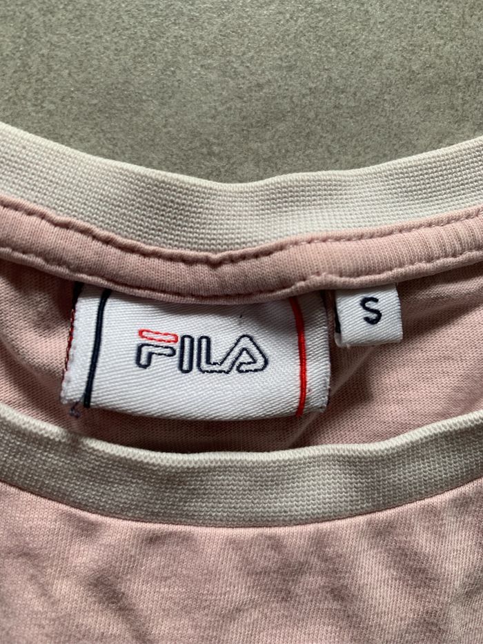 Te shirt FILA taille S - photo numéro 3