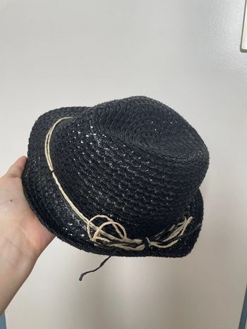 Chapeau en paille noir