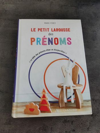 Le petit Larousse des prénoms