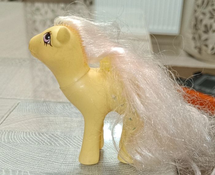 Figurine poney rosedust + costume déguisement dragon - photo numéro 2