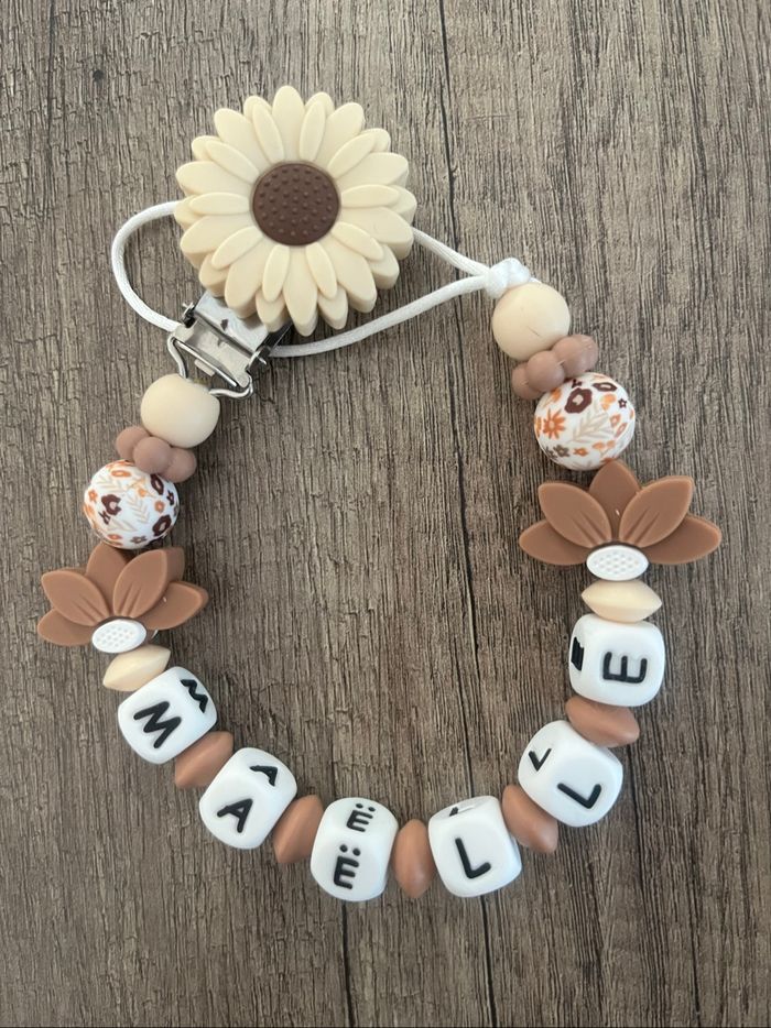 Attache tétine personnalisée Florale fleurs - photo numéro 2