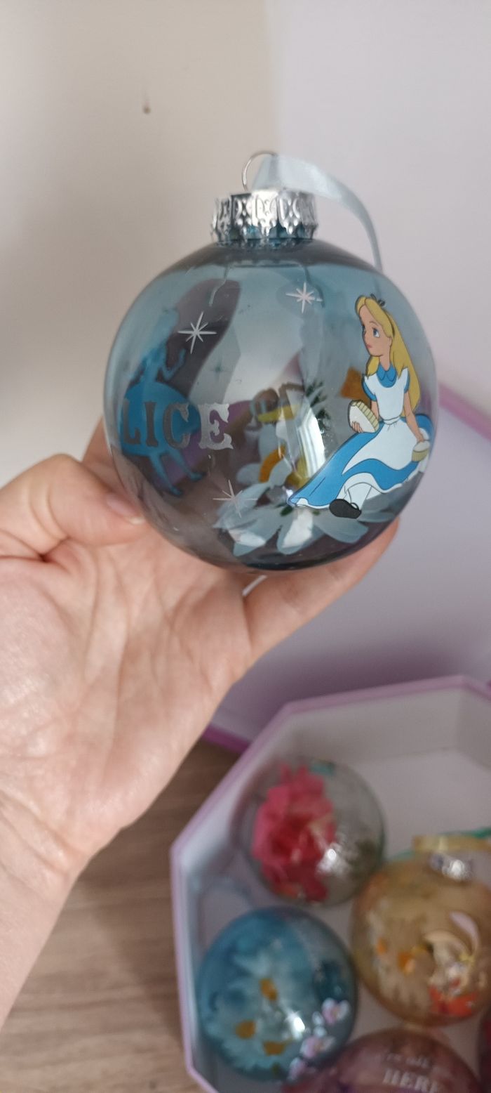 Coffret 7 boules de Noël disney Alice au pays des merveilles - photo numéro 3