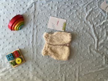 gilet sans manches en fourrure beige tape à l'oeil intérieur rose 3 mois