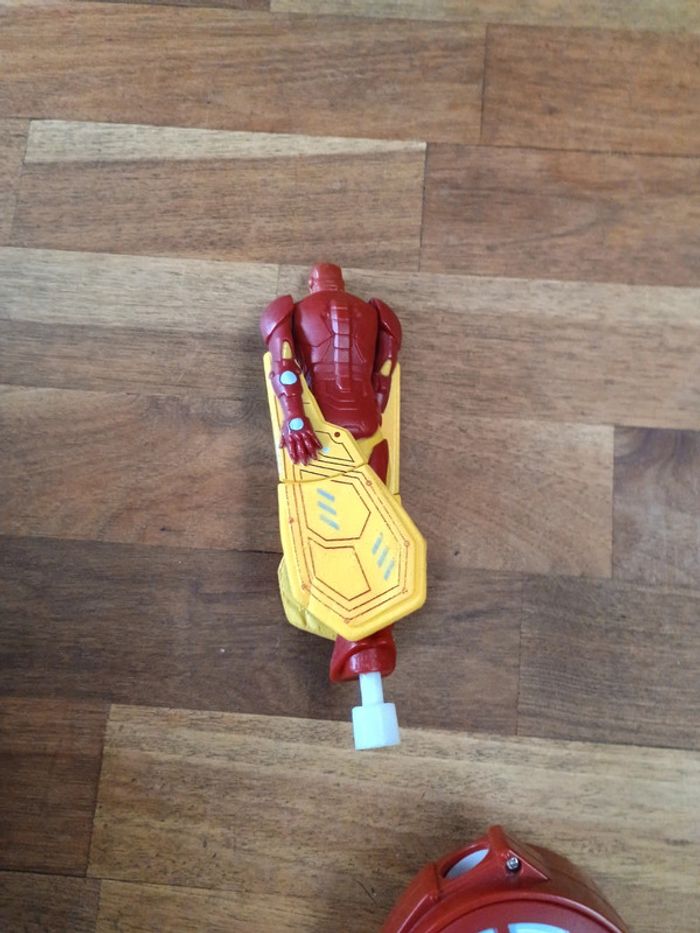 Figurine Flying Heroes Avengers Iron Man Bandaï - photo numéro 3