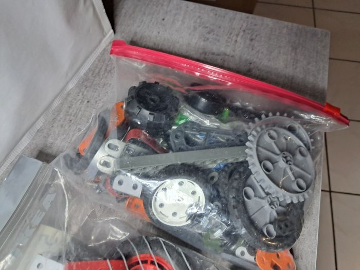 Lot de pièces détachées meccano - photo numéro 2