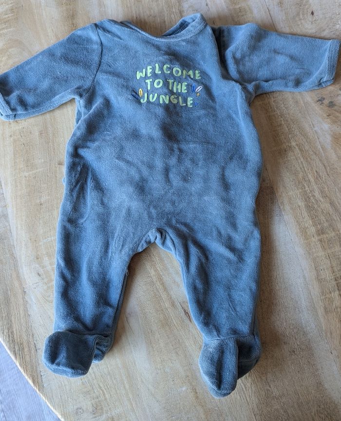 Lot pyjama 1 mois - photo numéro 4