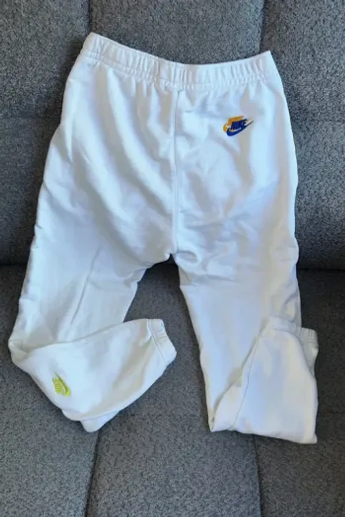 Jogging blanc logo multicolore Nike - photo numéro 3