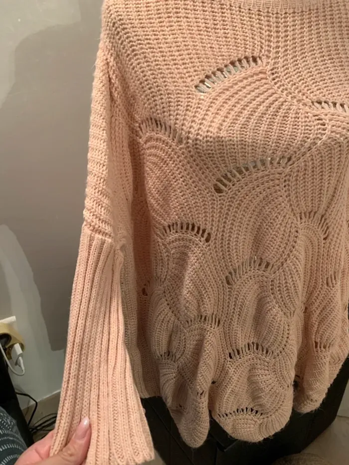 Pull ajouré long taille M - photo numéro 2