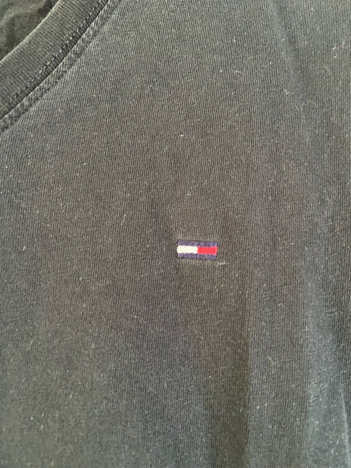 T-shirt tommy taille M - photo numéro 3