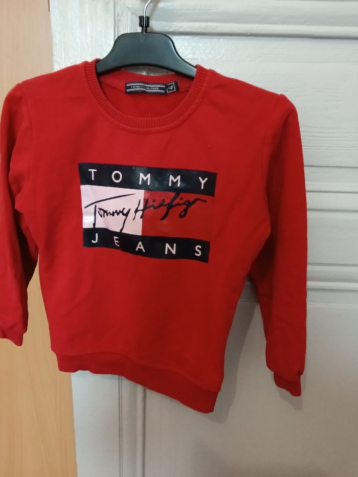 Sweat tommy Hilfiger rouge et multicolore