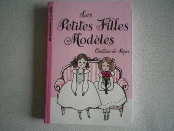 LES PETITES FILLES MODELES