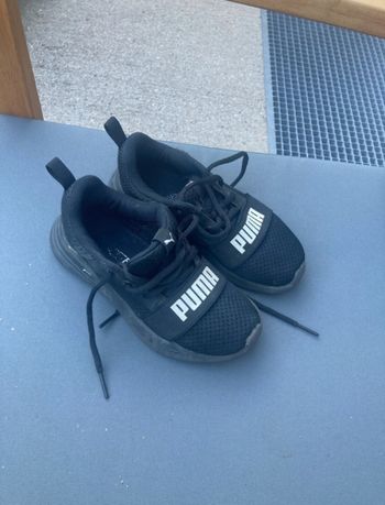 Basket puma noir taille 31