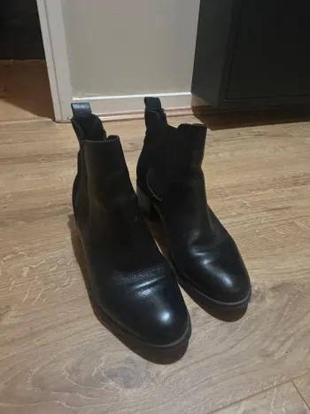Bottines à talons noires