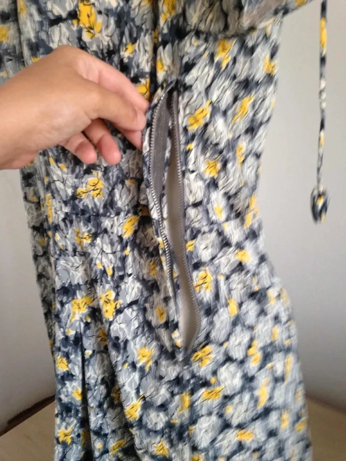 Robe col V croisé manches courtes dénudée mi longue imprimée avec ceinture - photo numéro 6