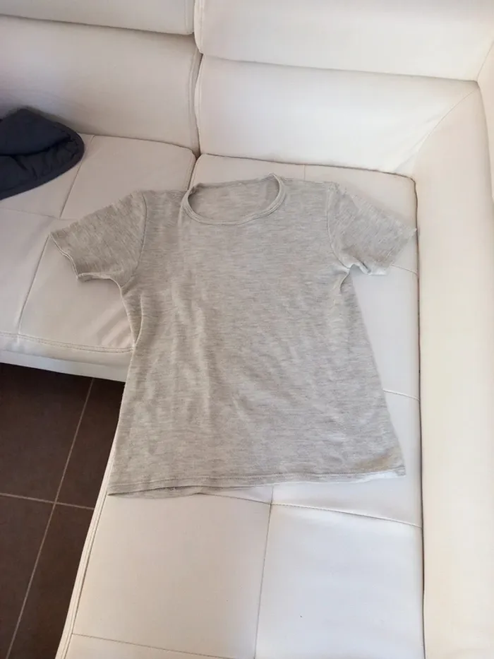 Tee-shirt - photo numéro 2