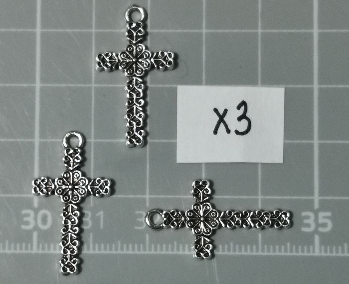 3 x pendentifs "Croix esprit celtique" en métal argenté vieilli - photo numéro 4