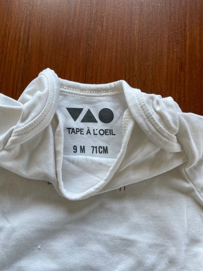 Lot de 5 bodies Tape à l’œil taille 9 mois bon état. - photo numéro 3