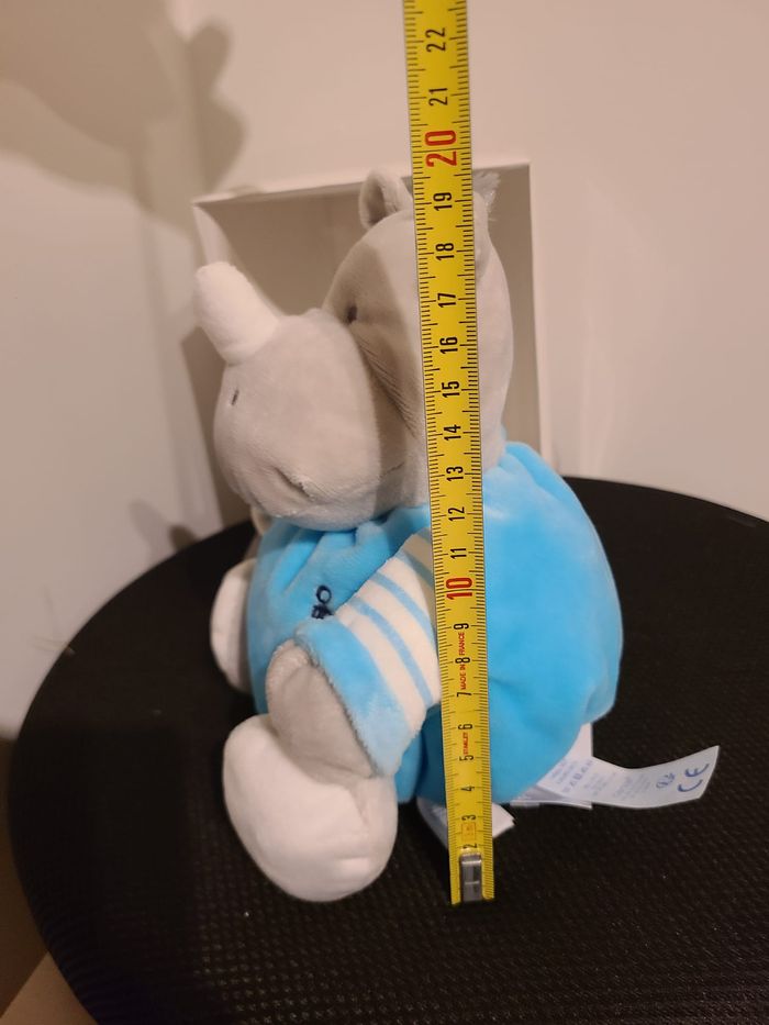 rhinocéros - photo numéro 2