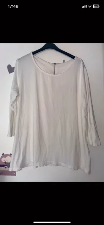 T-shirt grande taille .