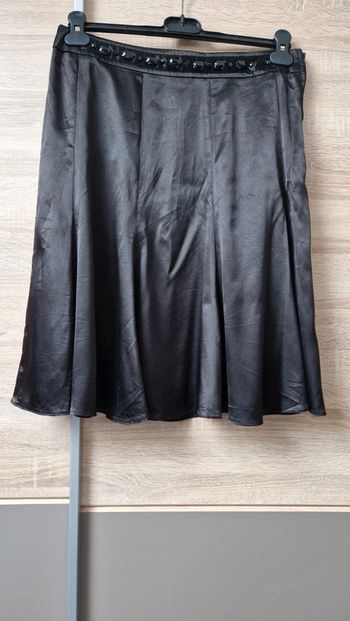 Jupe noire.