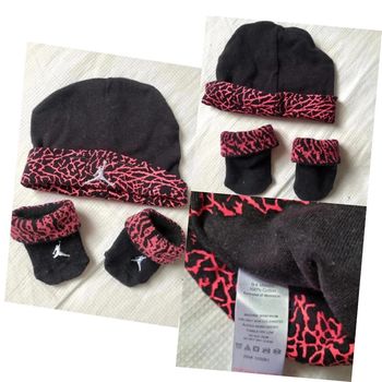 Ensemble bonnet chaussette Jordan Fille 0/6mois