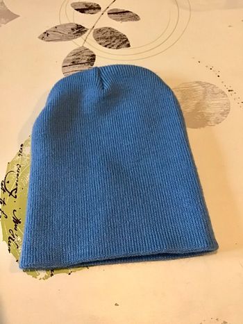 Bonnet bleu ciel taille 8/12 ans