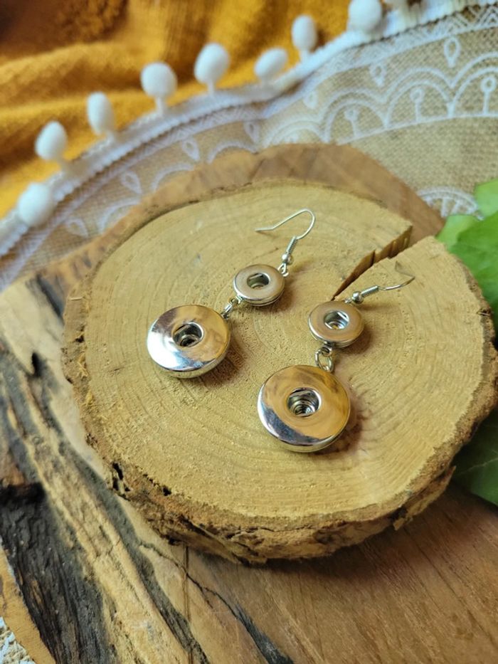 Support boucles d'oreilles double pour boutons pressions 12mm et 18mm - photo numéro 2