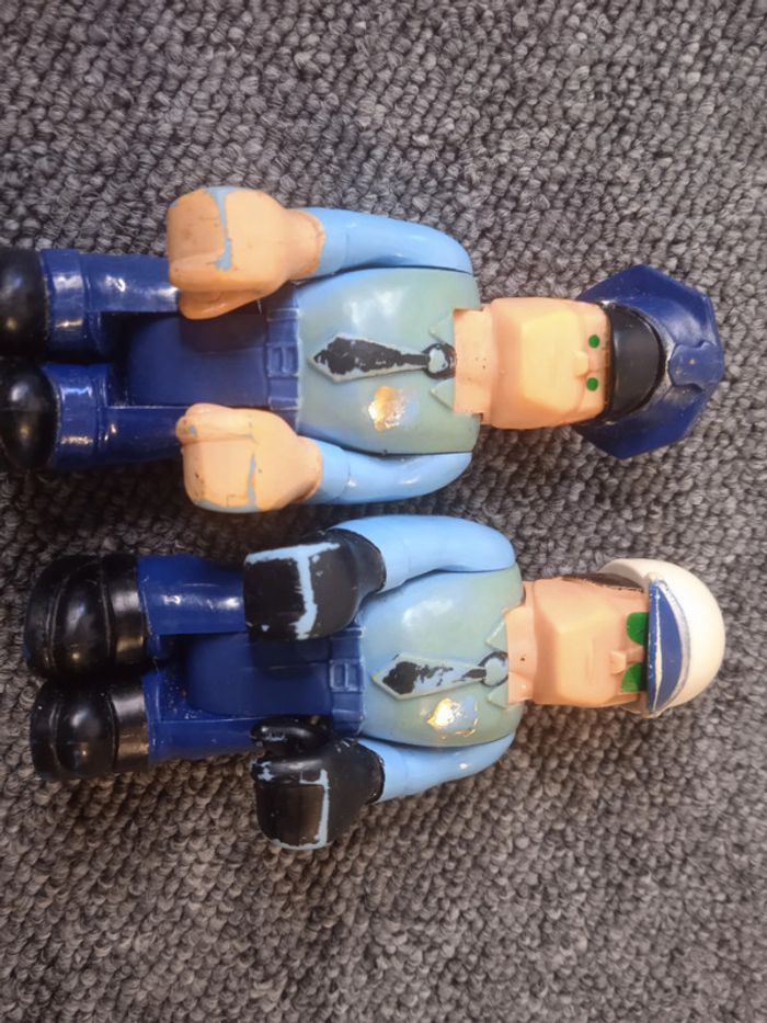 vintage voiture de police fisher price + 2 figurines - photo numéro 4