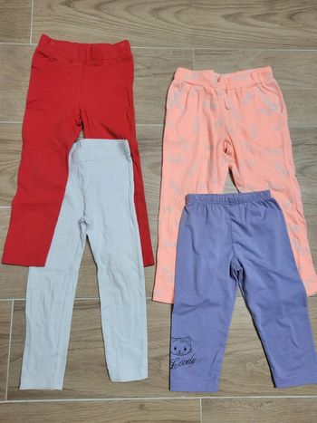 Lot leggings et robes