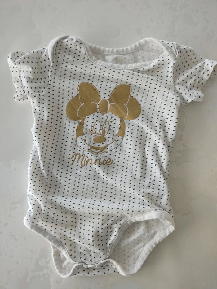 Body manches courtes taille 18 mois