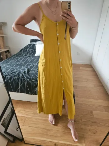 Robe longue jaune moutarde avec boutons taille 38 / M