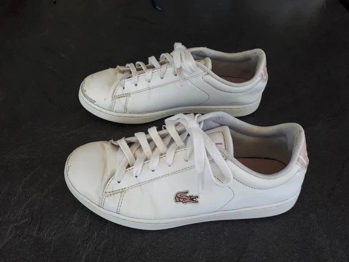 7 € Lacoste Carnaby Junior taille 35,5
