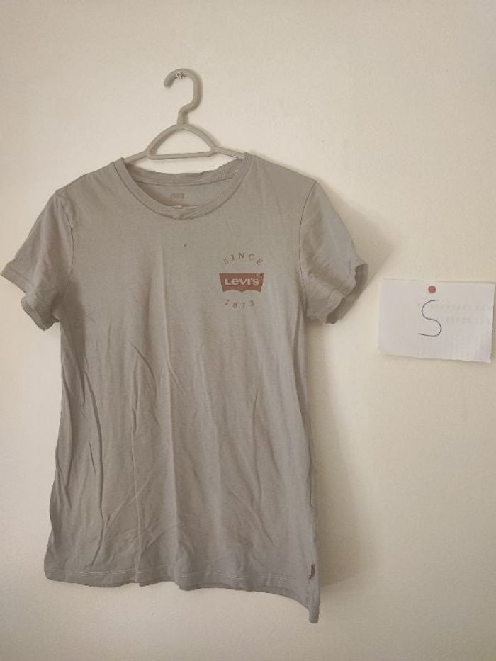 42 – T-shirt Levi’s gris "Since 1873" –   reconditionné 👕