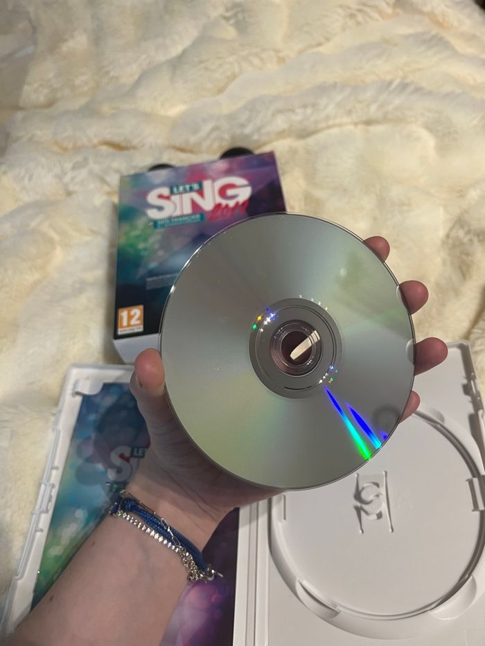 Coffret jeu Let's Sing 2019 WII / WII U + 2 micros - photo numéro 5