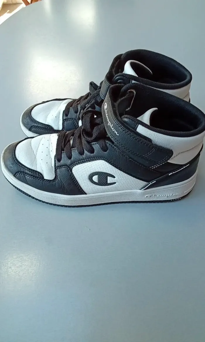 Basket pointure 39 marque Champion