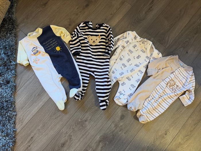 lot pyjamas six mois