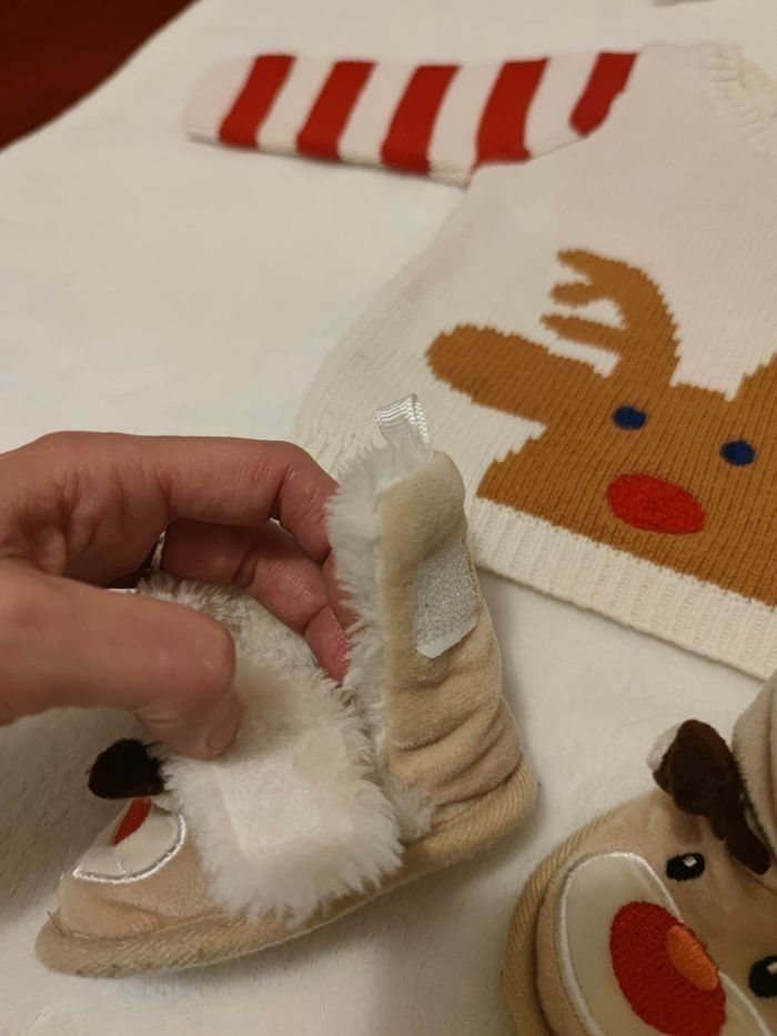 Pull et chaussons de Noël - photo numéro 3