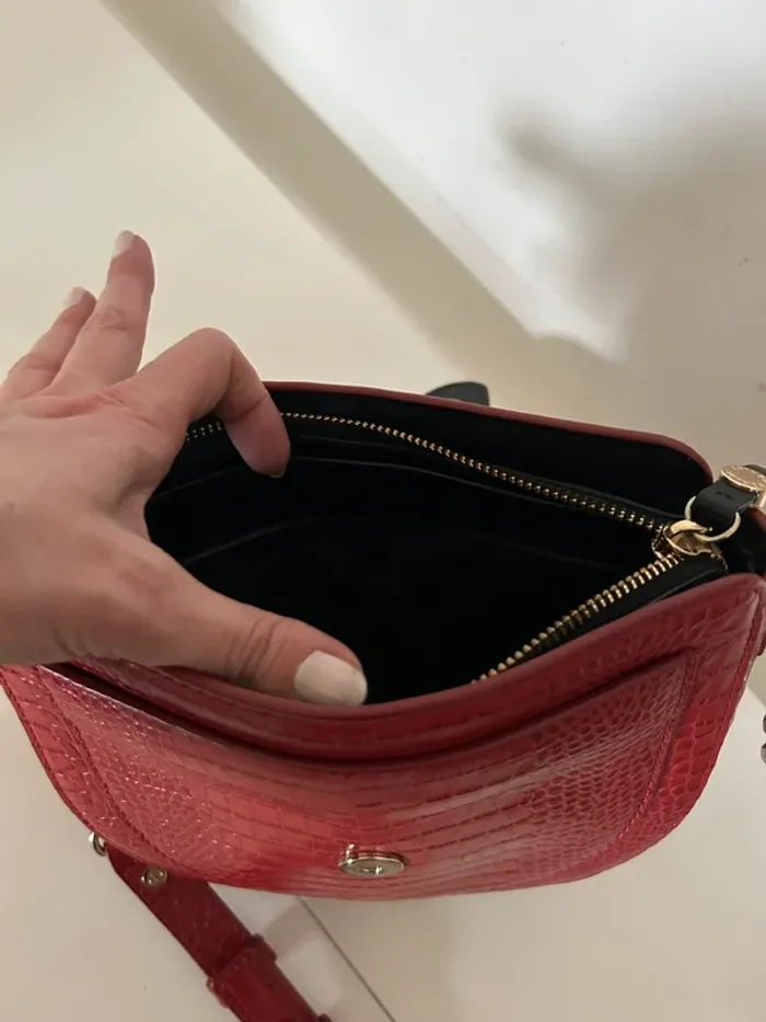 Claudie Pierlot, sac en cuir rouge - photo numéro 13
